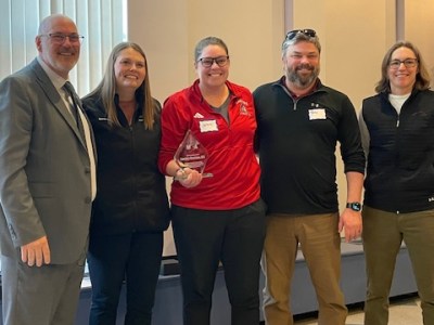 SHS’s athletic trainer wins prestigious award